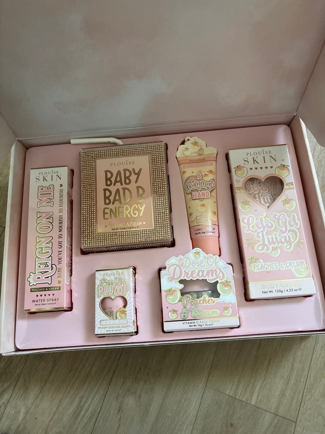 Reseña de la foto del cliente de Budget Box (suscripción mensual) Fecha de inicio mayo