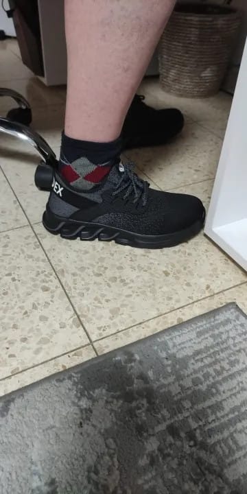 Customer photo review of Chaussures de Sécurité Légères & Respirantes