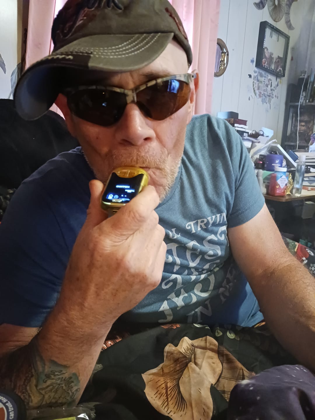 Customer photo review of Switch - 2G Lemon Pound Cake/Blueberry Dream