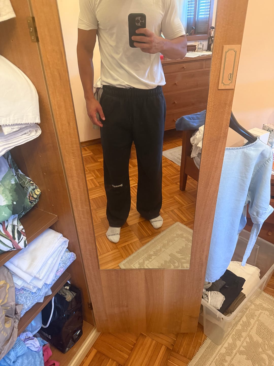 Customer photo review of 2129 - Core Baggy Sweats