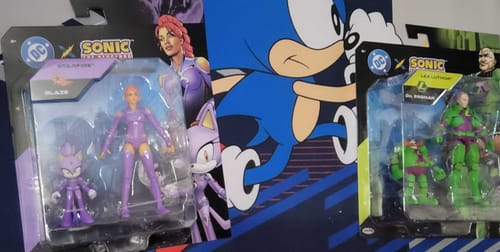 Customer's new Lex Luthor & Dr. Eggman and Starfire & Blaze figure packs in their original packaging.