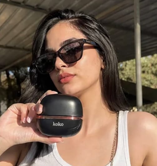 Customer photo review of Mini Portable Hair Straightener
