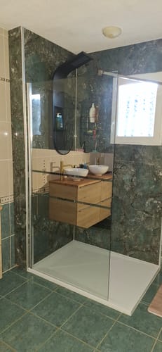 Customer photo review of Silicone Sanitaire Blanc Étanchéité Parfaite pour Panneaux 290 ML - BYMYDECO