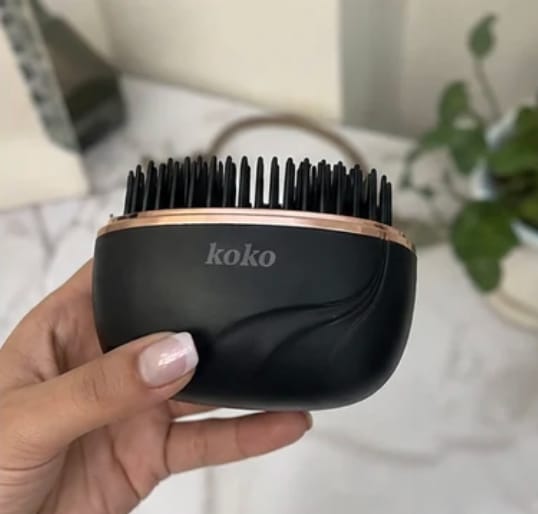 Customer photo review of Mini Portable Hair Straightener
