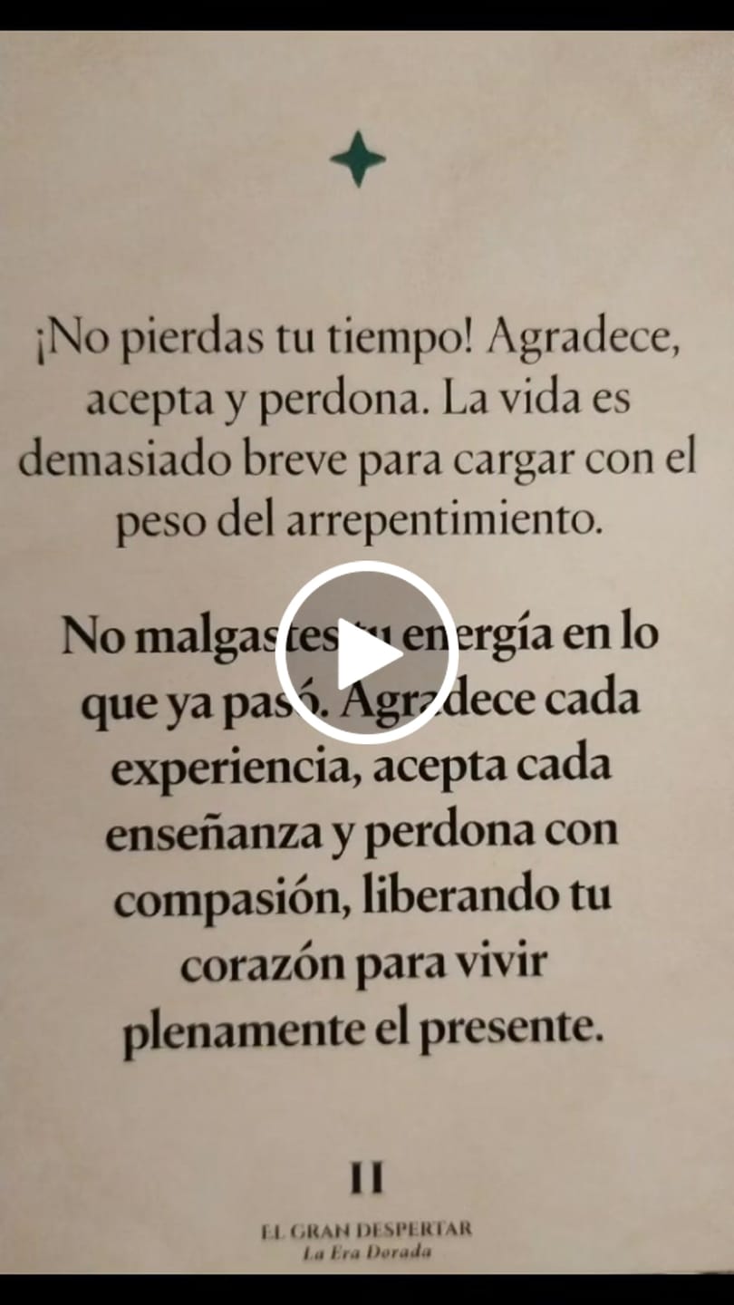 Customer video review of El Gran Despertar: La Era Dorada ✨🌌💛 - Mazo Guía de 47 cartas