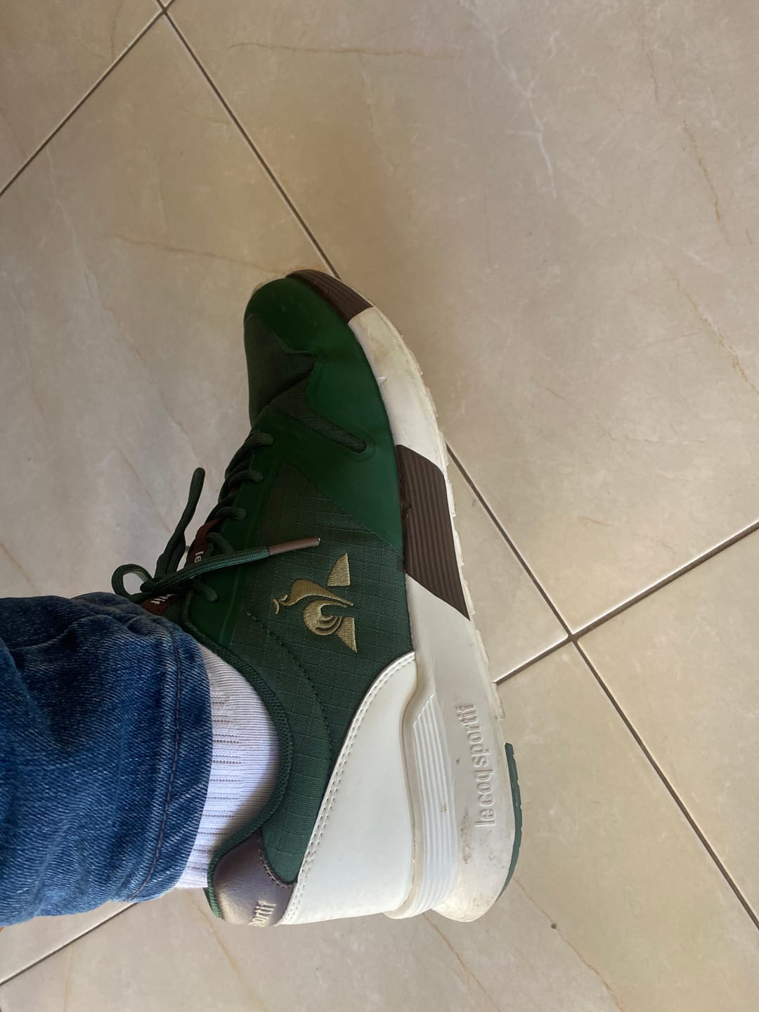 Customer photo review of Zapatillas Le Coq Sportif Omega X Sport Verde Marrón Crudo