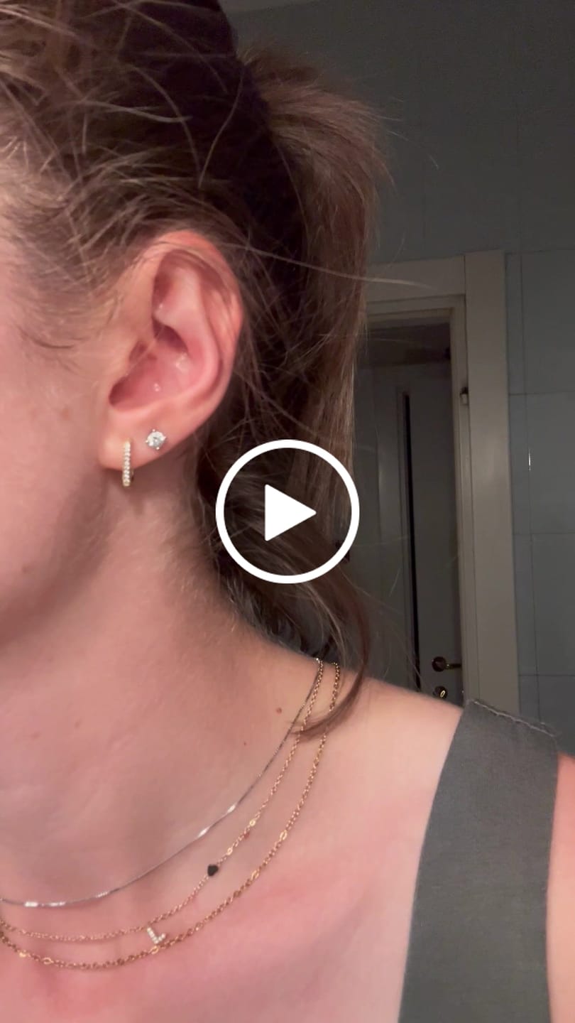 Customer video review of orecchini rettangoli 3 misure