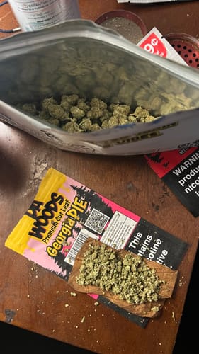 Customer photo review of Light Assist THCA Smalls