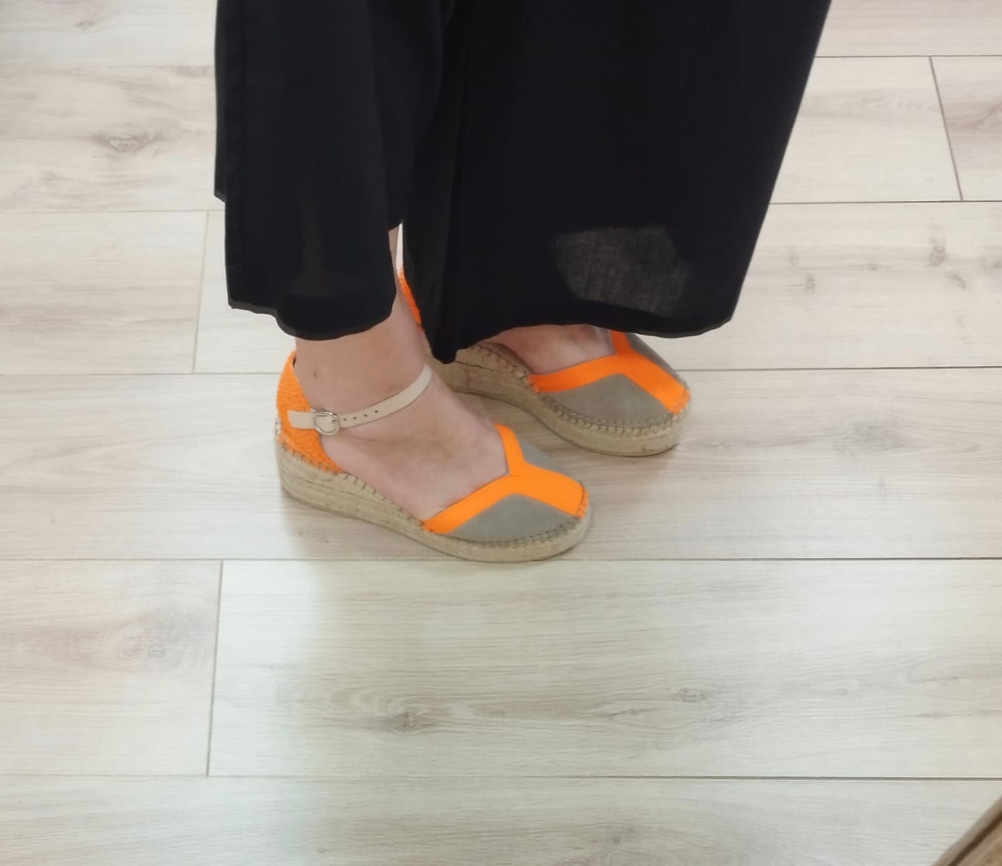 Customer photo review of Alpargata Nora Naranja