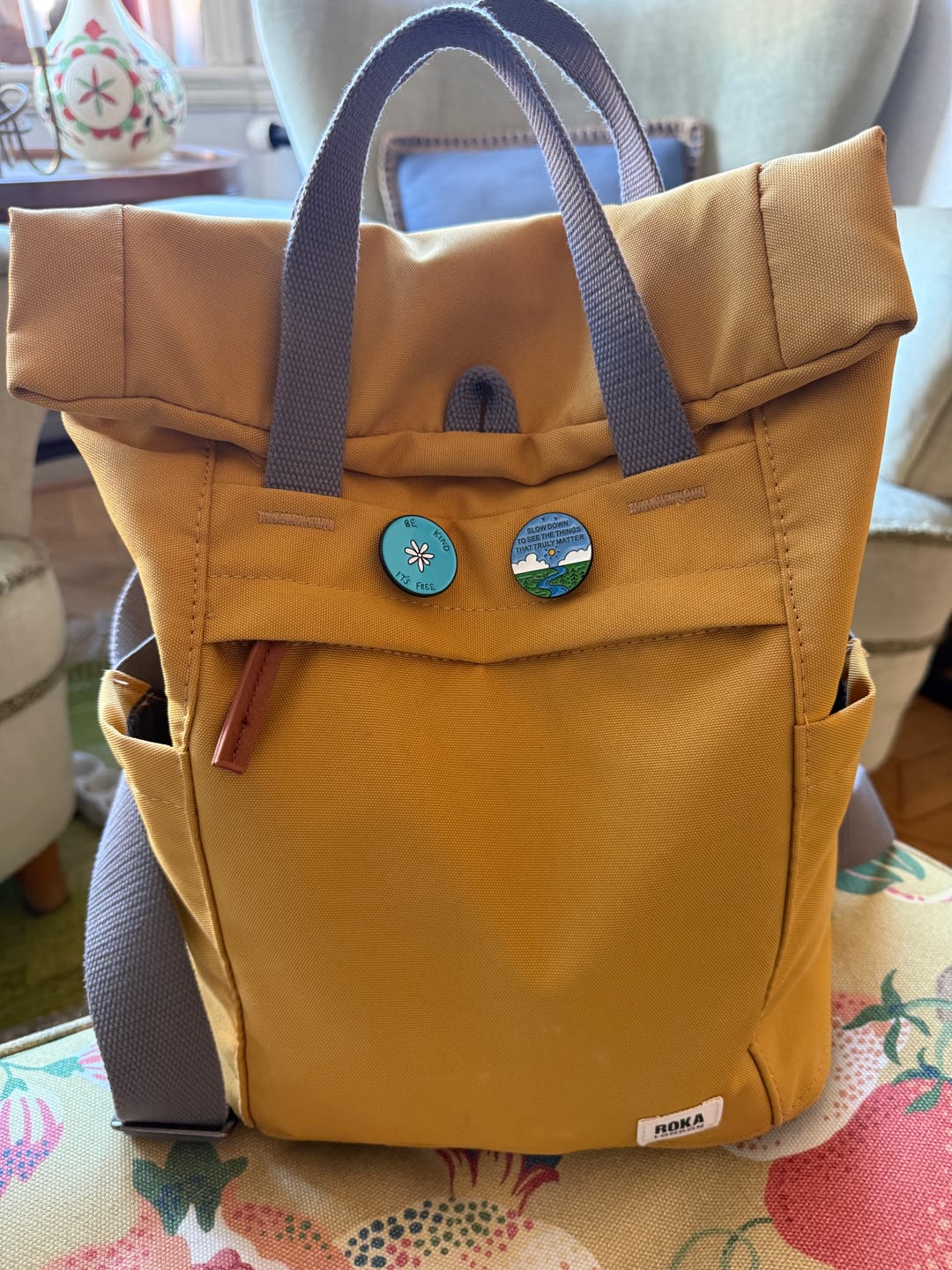 Customer photo review of Pin Be kind it´s free