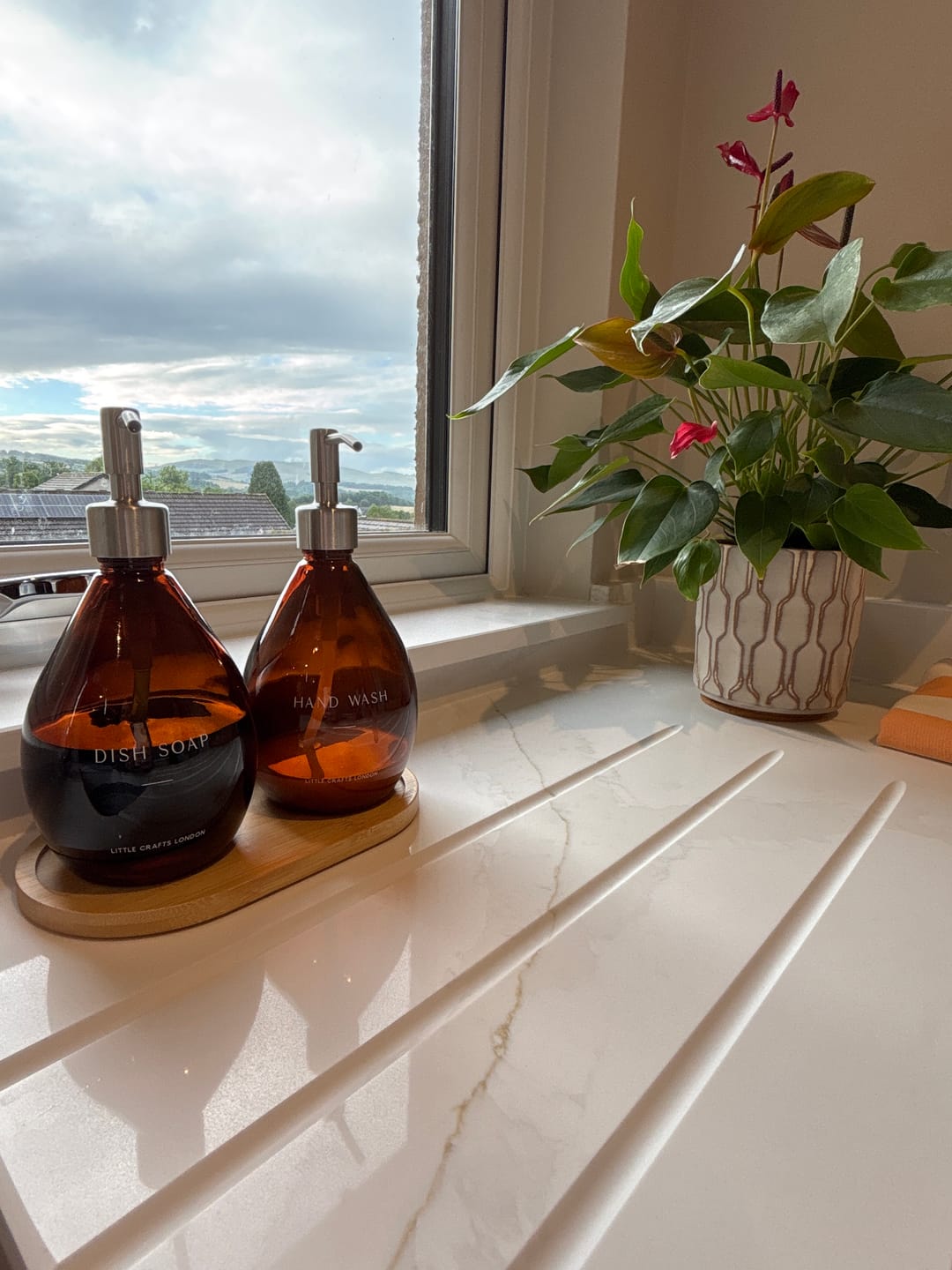 Customer photo review of Sculpted Amber Glass Bottles 500ml Hand Wash & Dish Soap with Oval Tray