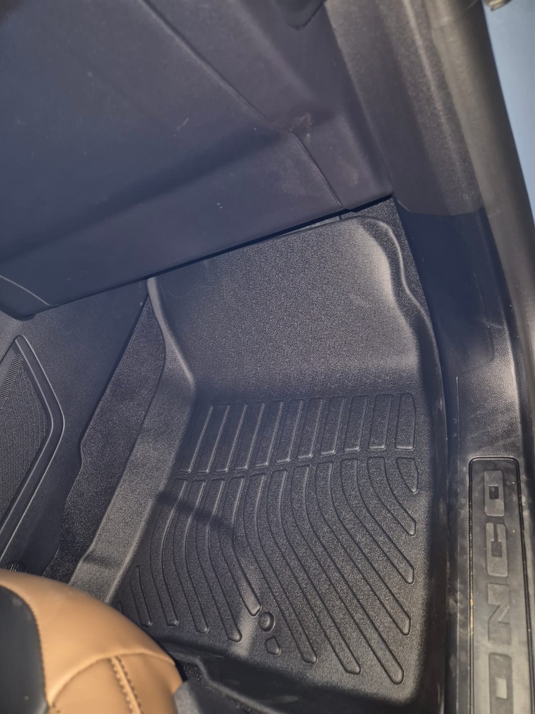 Customer photo review of Pisos Calce Perfecto Ford Bronco Sport años 2021 al 2026