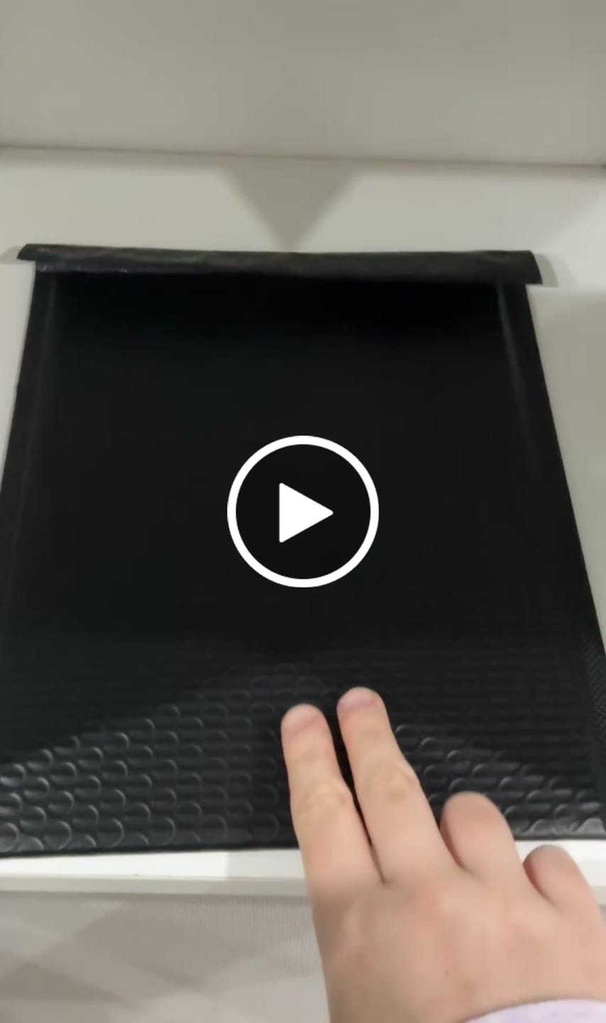 Customer video review of Poly Bubble Mailer G2 02 215 x 280mm Black (Back on July 7th)