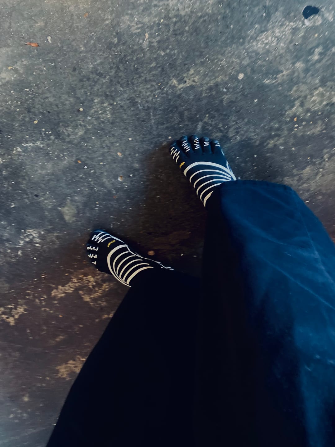 Customer photo review of Groundsplay Womens Black Ivory Black