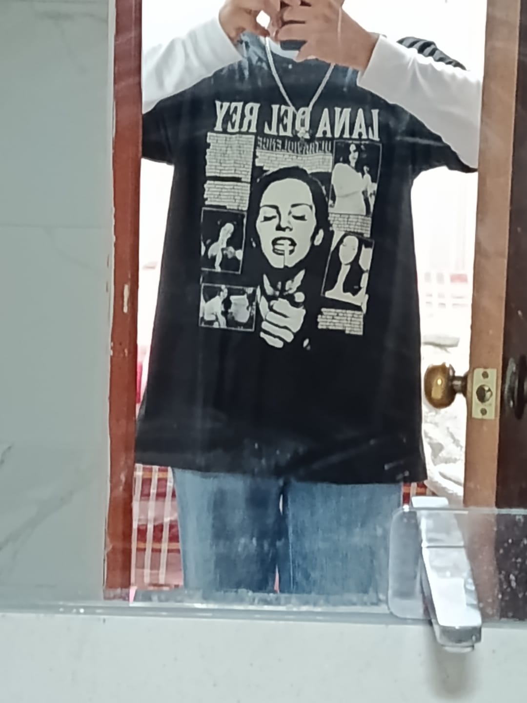 Customer photo review of Lana del rey