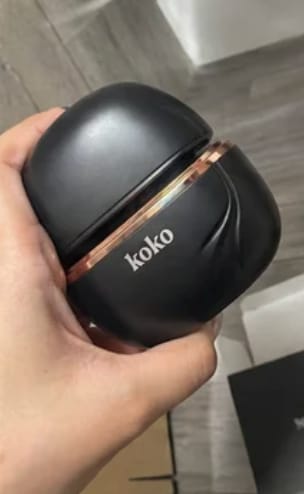 Customer photo review of Mini Portable Hair Straightener