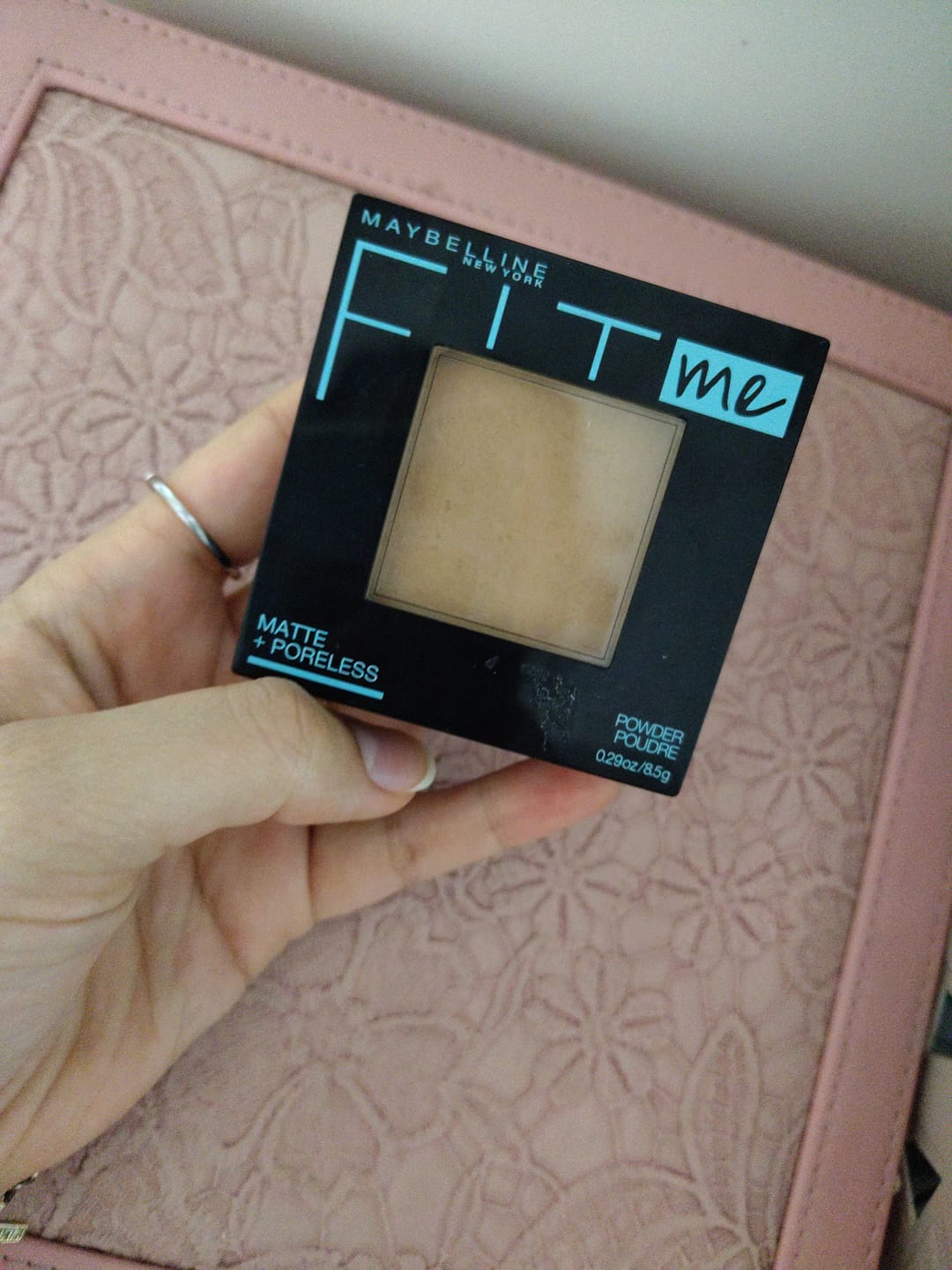 Customer photo review of Fit Me Matte + Poreless Powder