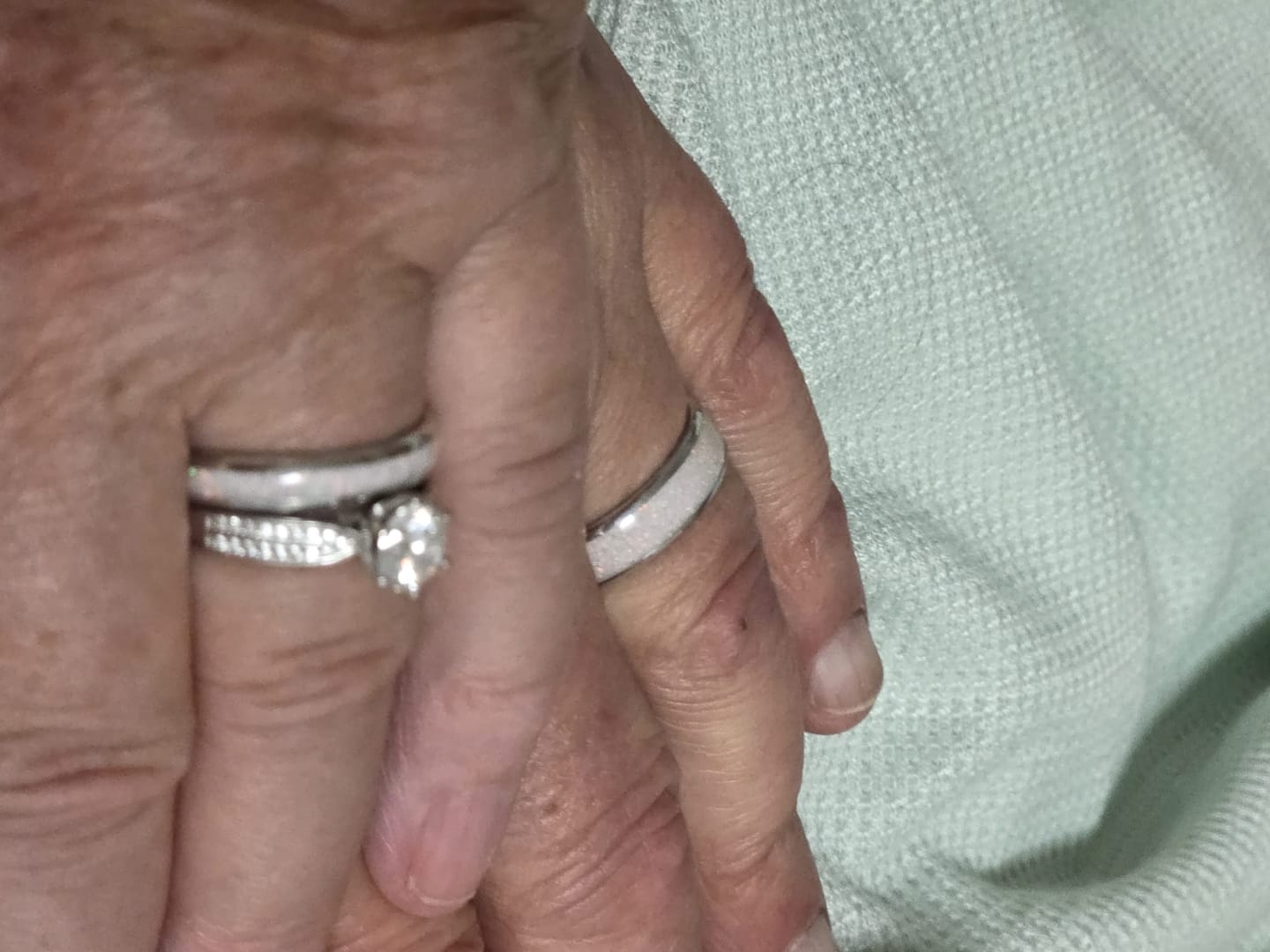 Customer photo review of The White Gold White Opal 4mm Wonder Ring