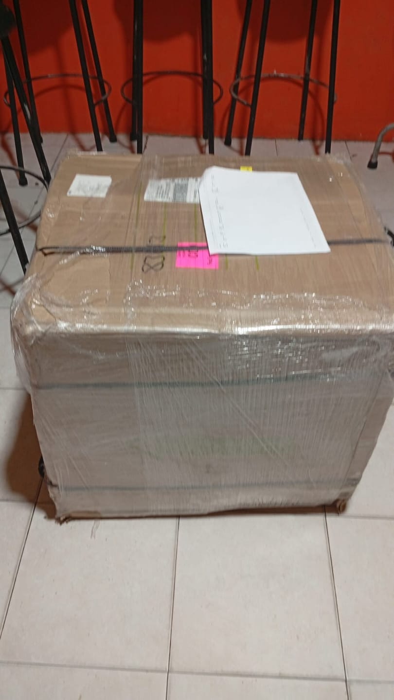 Customer photo review of Tenis 510 Plata Blanco