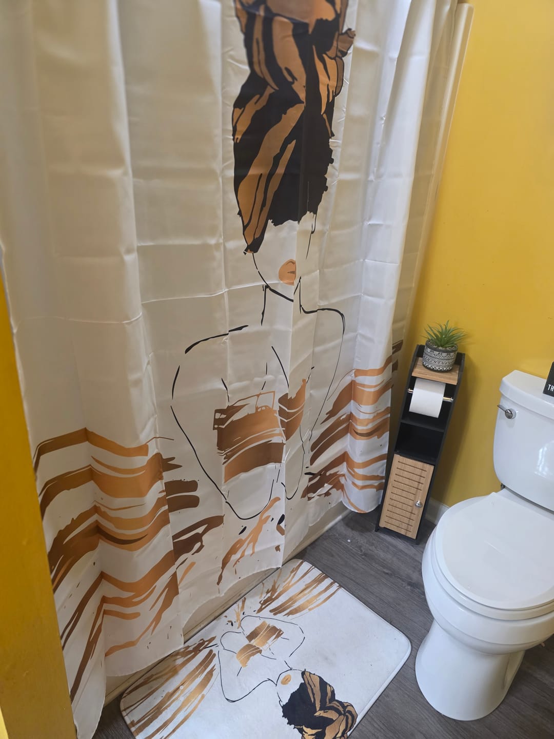 Customer photo review of Royal White Shower Curtain