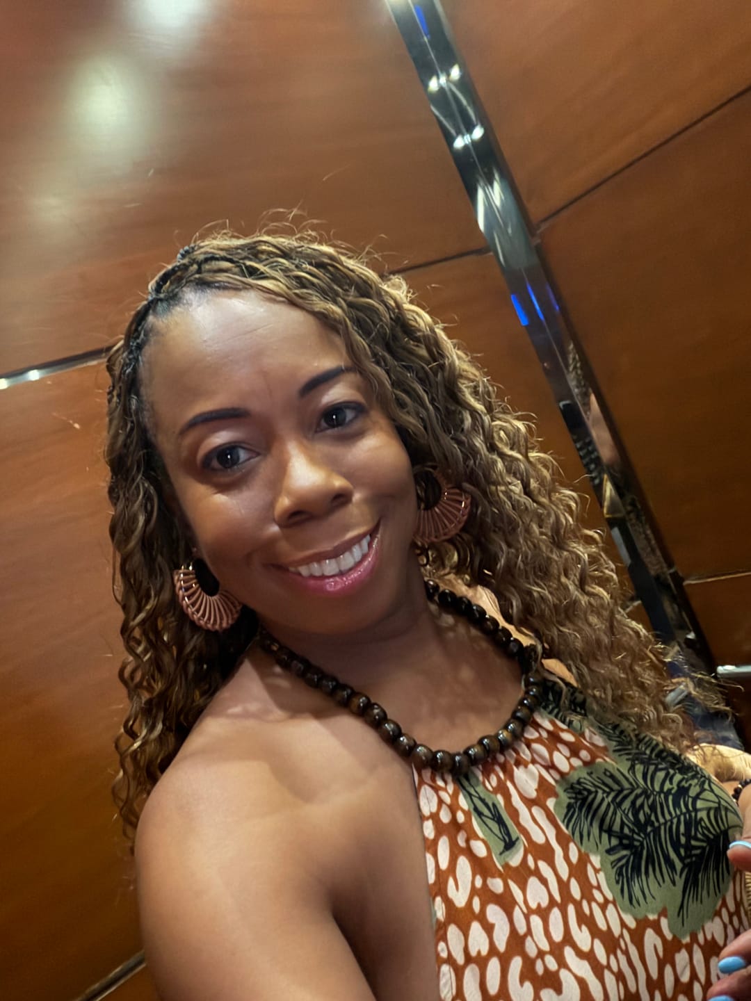 Customer photo review of #4/27/30 Mix Color Blend Deep Wave Human Crochet Hair