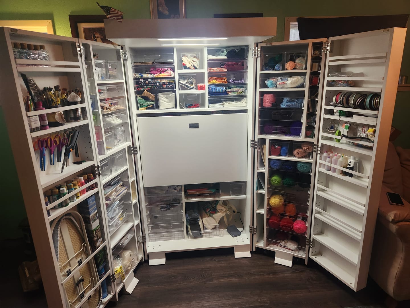 Customer photo review of DreamBox Crown Light