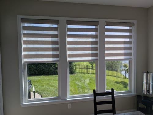 Customer photo review of SmartWings Motorized Zebra Shades Translucent 95mm