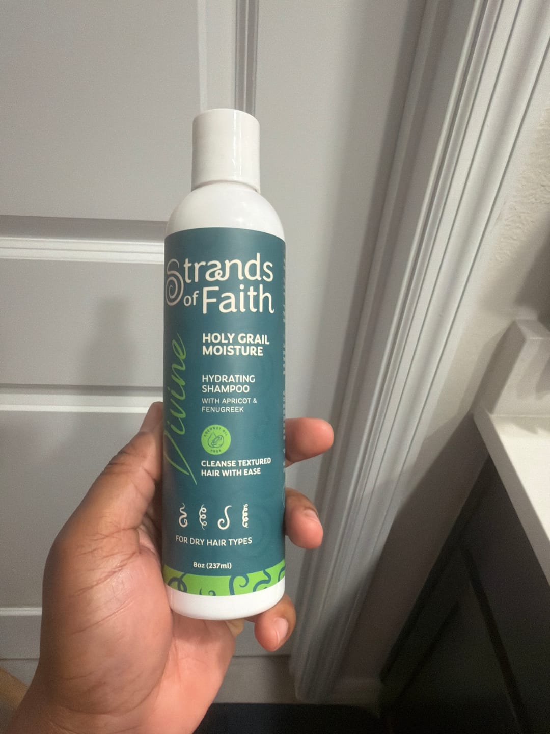 Customer photo review of DIVINE HYDRATING SHAMPOO