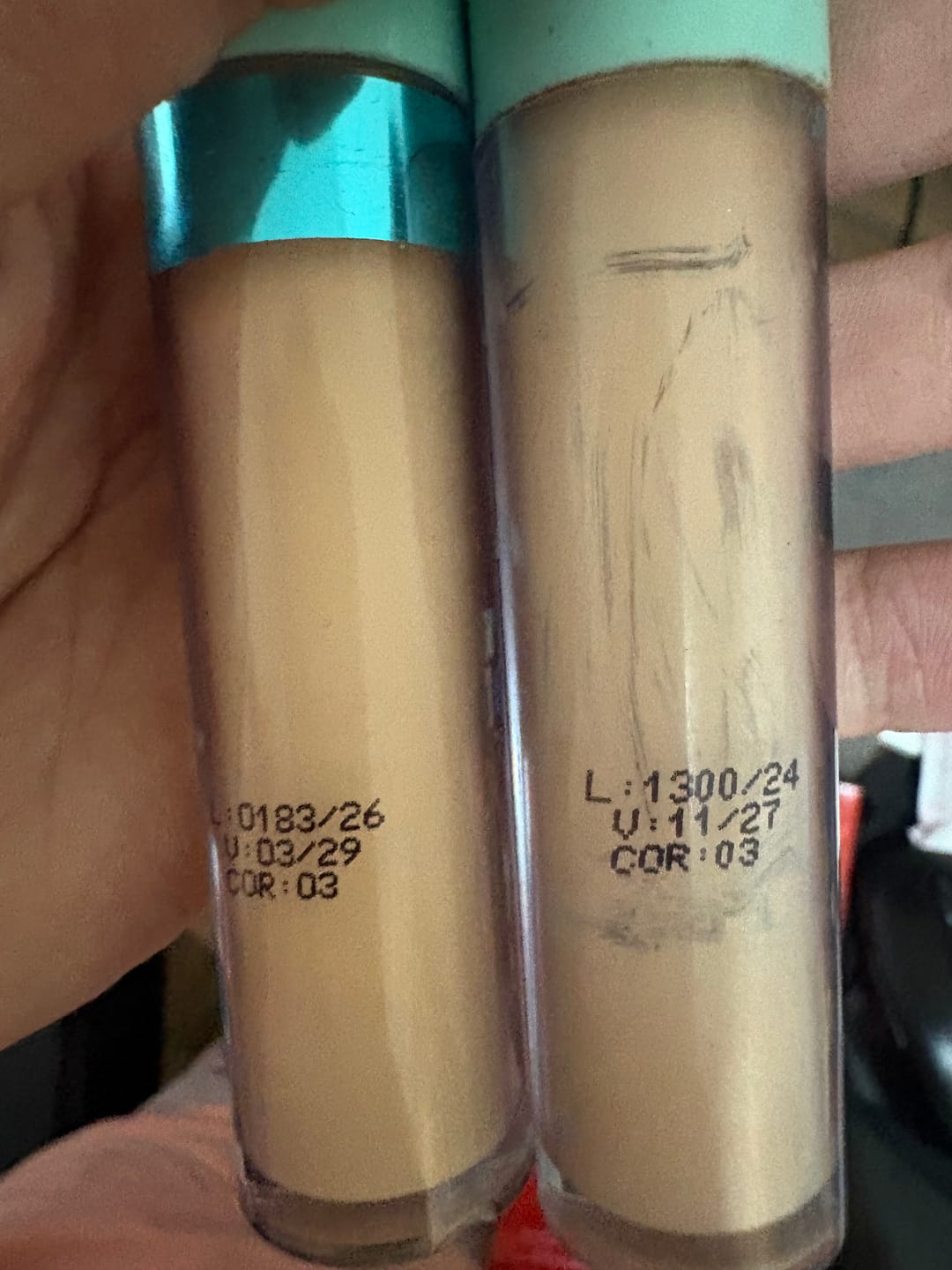 Customer photo review of Corretivo Líquido Matte - Vizzela