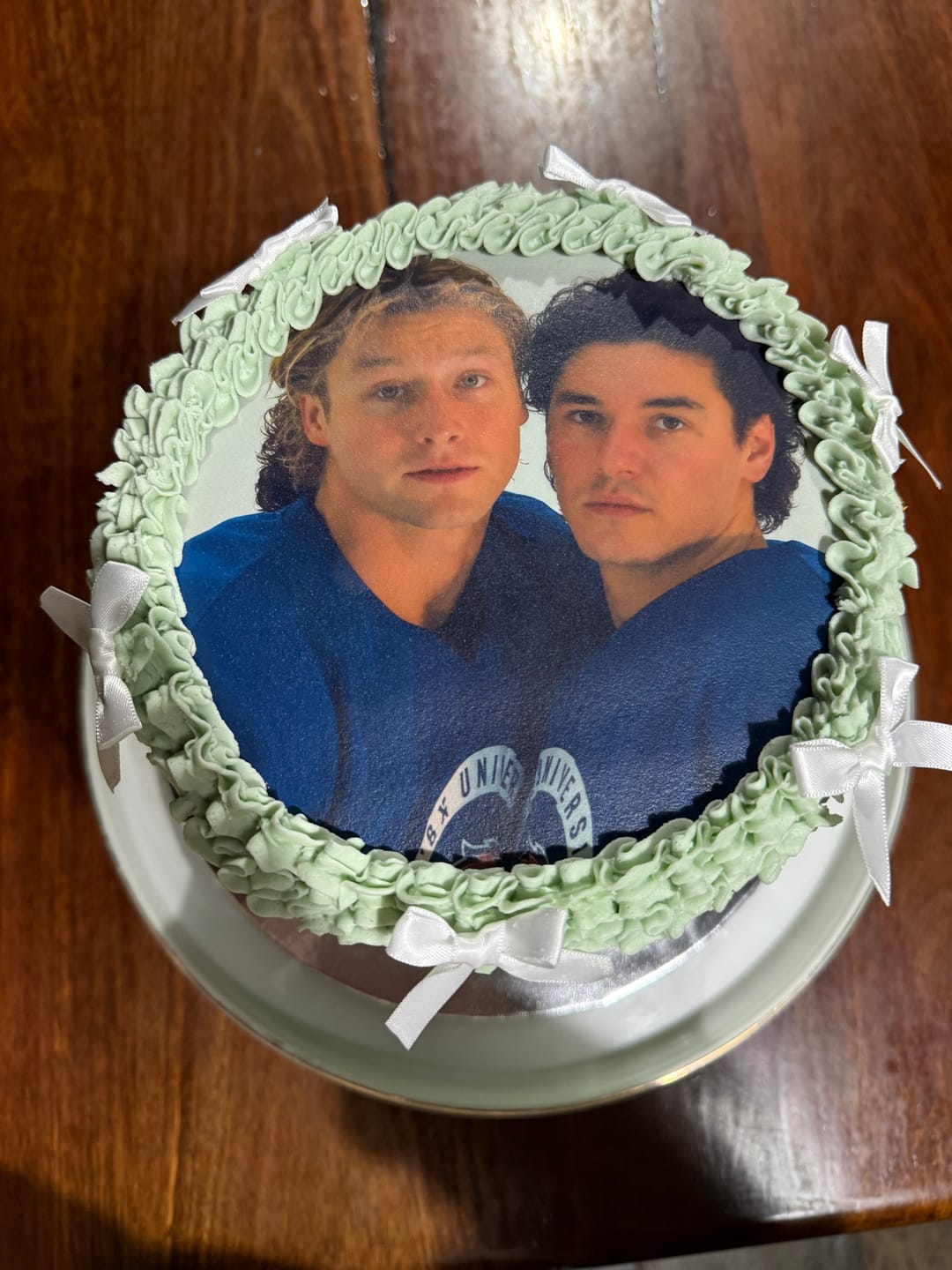 Customer photo review of 20 cm Pre-cut Circle Custom Edible Icing Image