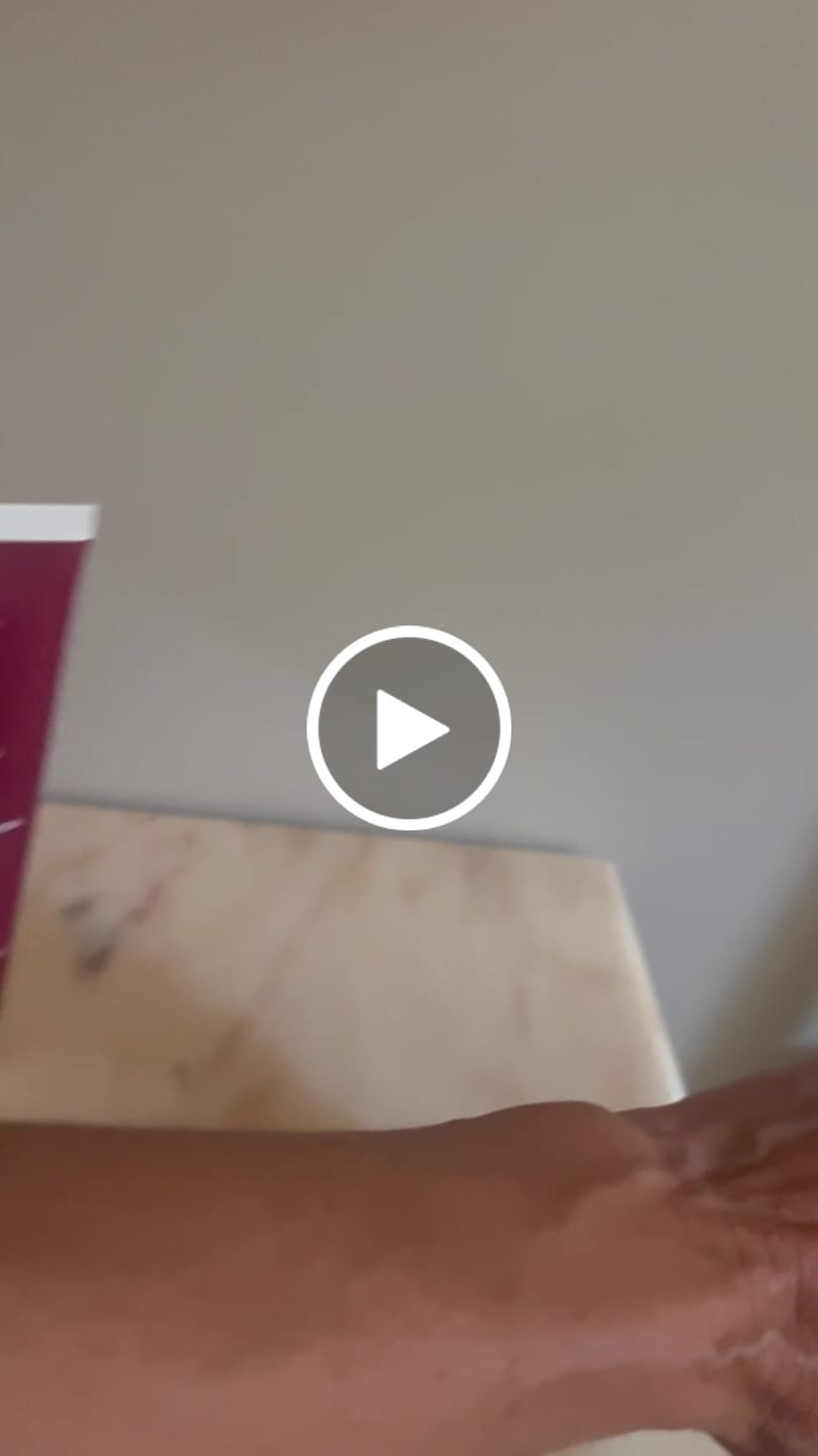 Customer video review of Crema ricompattante corpo
