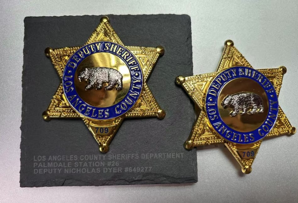 Customer photo review of LASD Sheriff Bear police badge Desk Decor,Law Enforcement Award & Recognition Collectible gifts retirement memorial