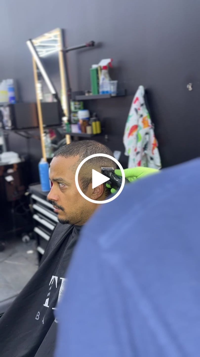 Customer video review of theCut PRO Fade Brush