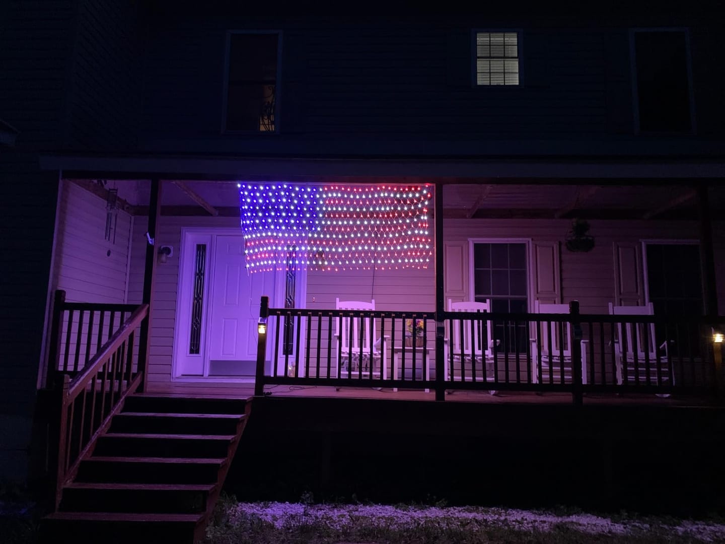 Customer photo review of Custom Solar-Powered National Flag Net Lights - Commemorative and Fun Outdoor Decorations
