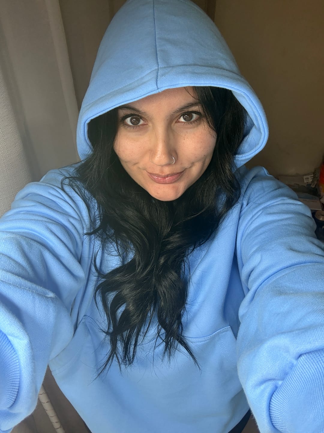 Customer photo review of POLERÓN HOODIE CELESTE - OVERSIZE CON GORRO LOGO Y ESPALDA BORDADO