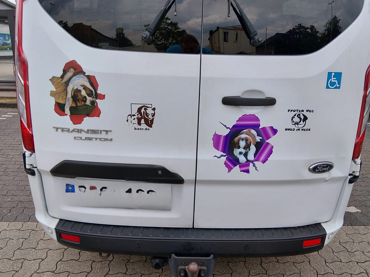Customer photo review of Personalisierter Autoaufkleber - Spähendes Foto