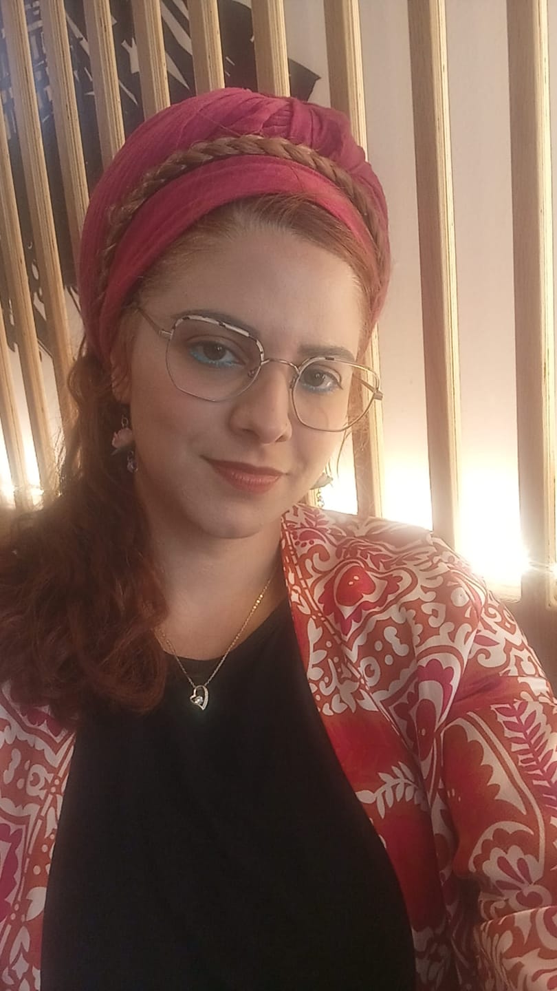 Customer photo review of מתנה לאישה - שרשרת לאישה עם ברכה והקדשה מרגשת