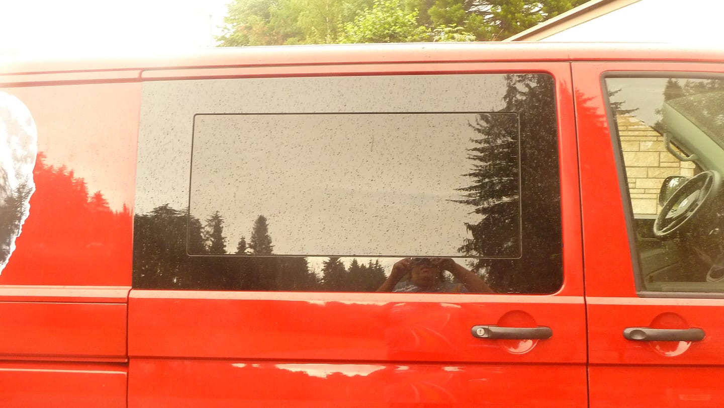Customer photo review of Ausstellfenster VW T5-T6.1 mitte Glas/Glas (mit/ohne Verdunkelung/Fliegengitter)
