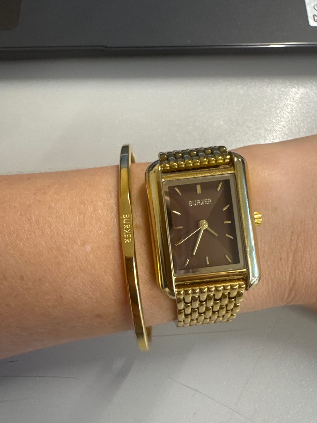Customer photo review of Olivia Gold Brown