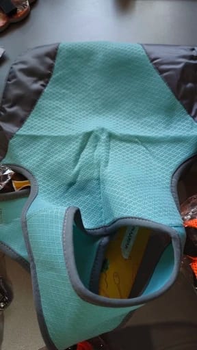 Customer photo review of TruePet Kühlweste Pro™ | Kühlweste & Geschirr in einem | Verdunstungskühlung · Reflektierend · Verstellbar | S–XXXL