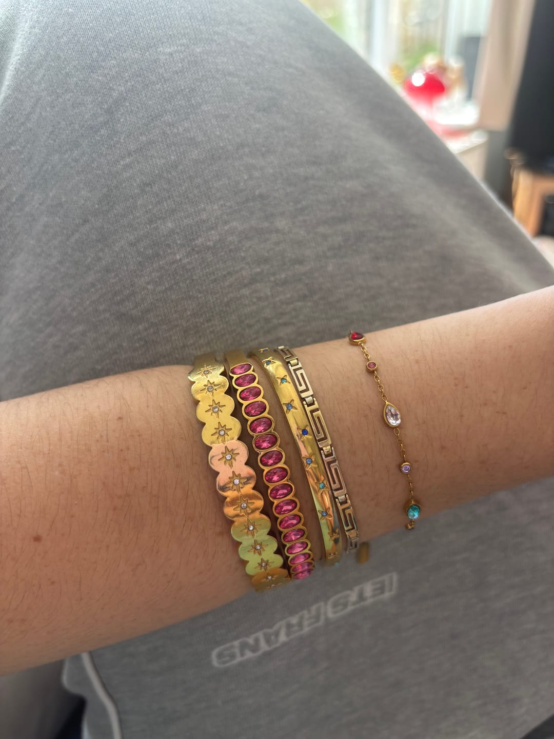 Customer photo review of Tallulah Gold Crystal Scallop Star Bangle
