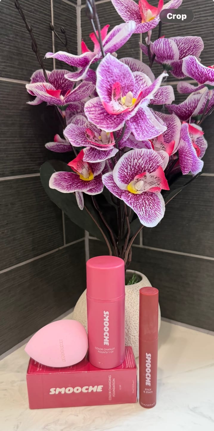 Customer photo review of Peel-off Lip Stain