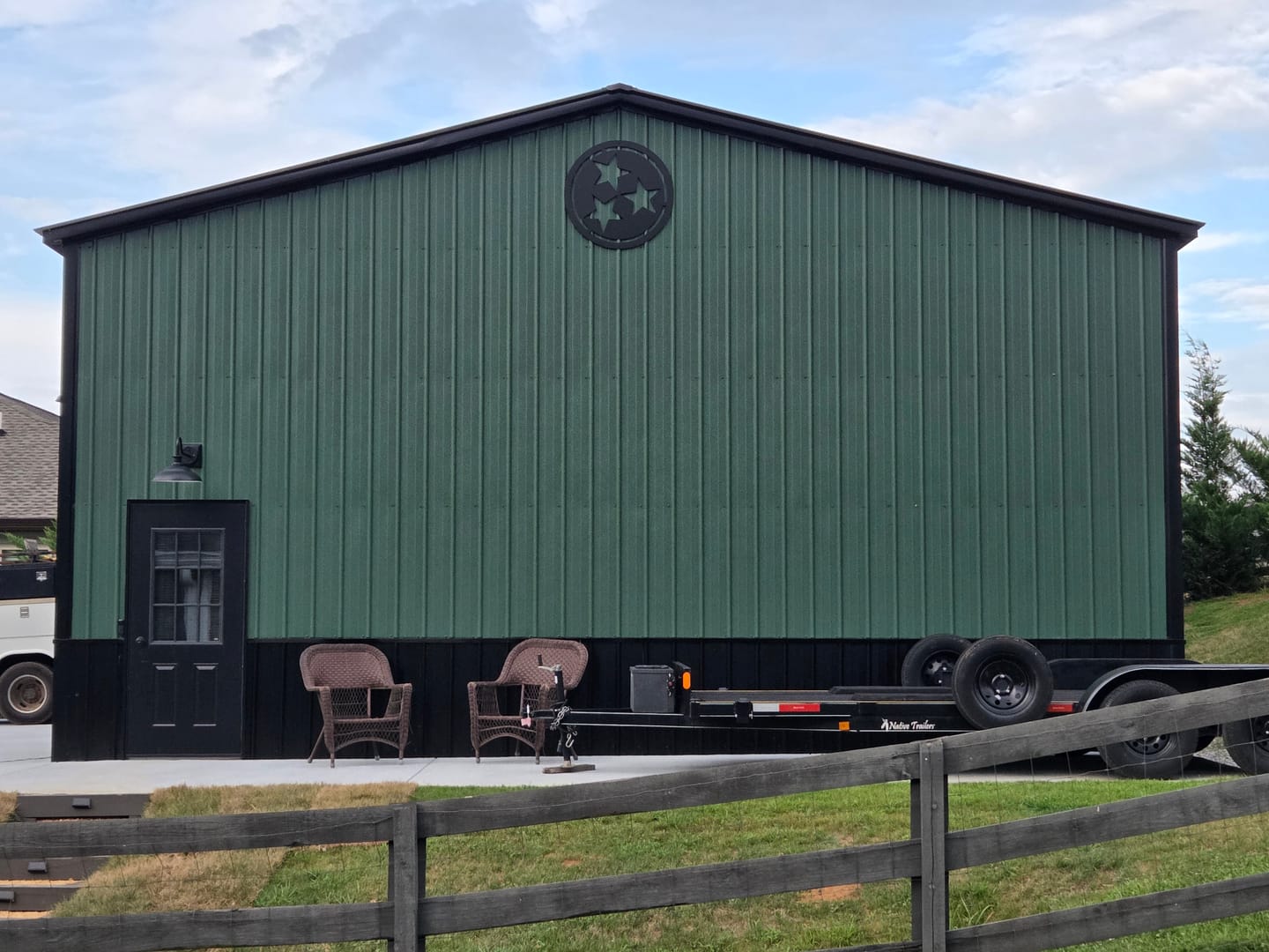 Customer photo review of Tennessee Tristar Metal Wall Art – Rustic State Flag Stars – Indoor/Outdoor Sign