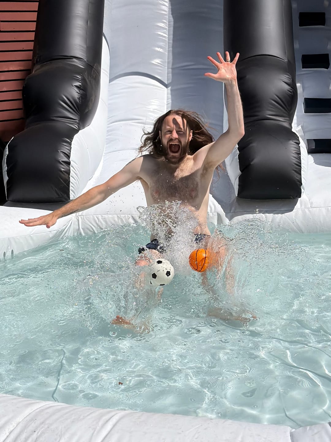 Customer photo review of 24FT Commercial Inflatable Water Slide Splash Pool with Blower - Black White