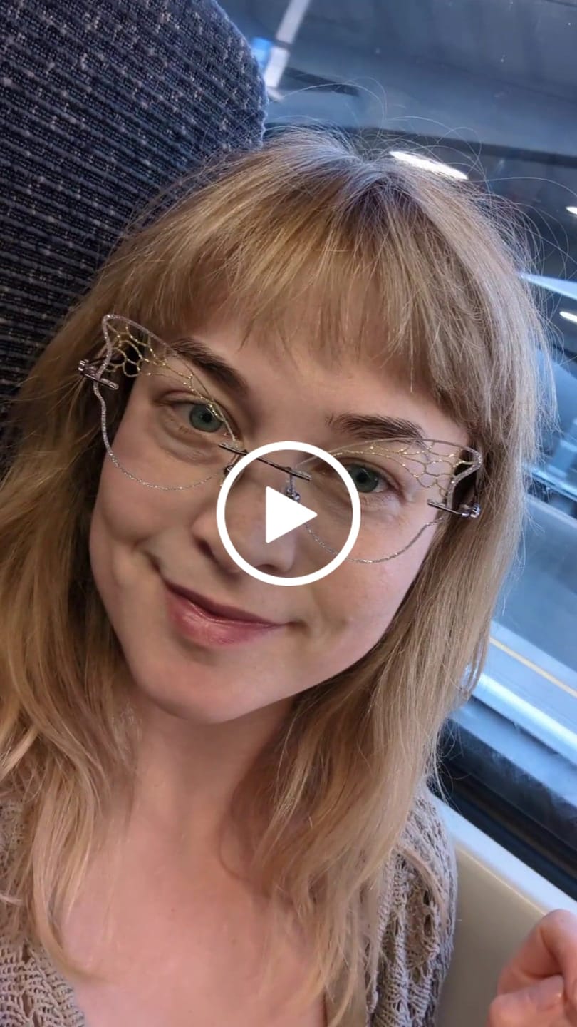 Customer video review of Elissa Eyeglasses