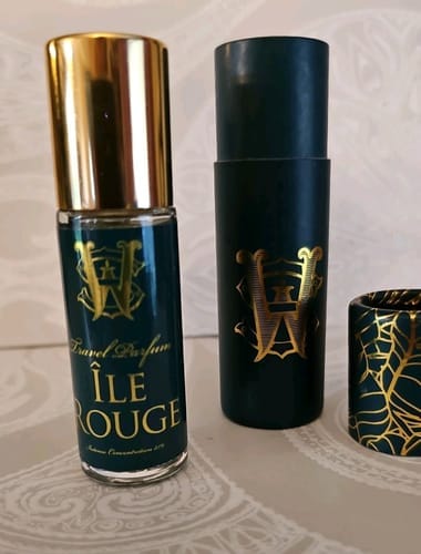 Customer photo review of Ile Rouge