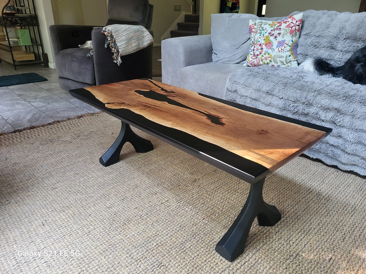 Customer photo review of Coffee Table Legs 16.1" H Metal X-Shaped Furniture - 120 Xavier