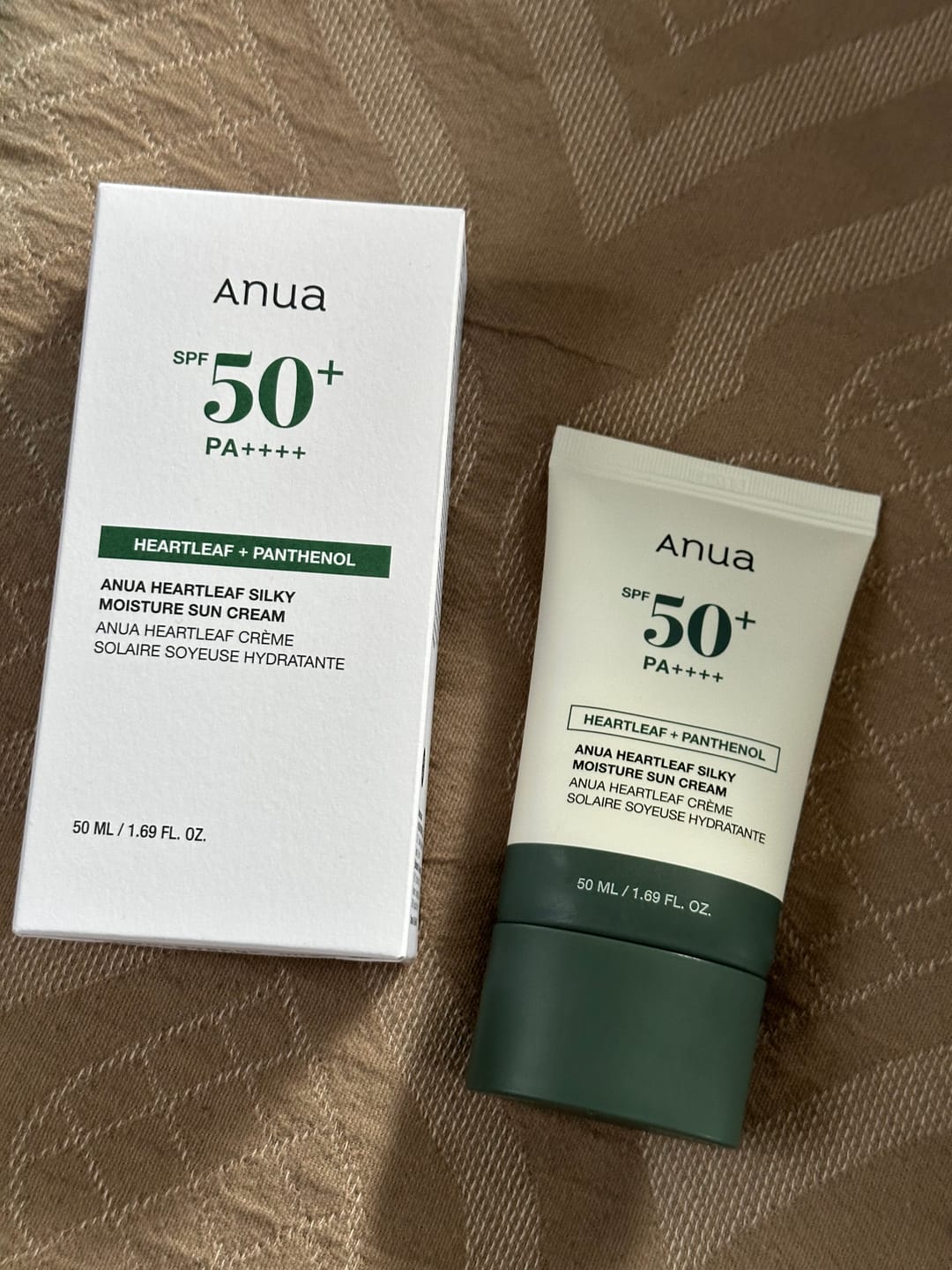 Customer photo review of Nomierinošs saules aizsargkrēms ar houtūniju Anua Heartleaf Silky Moisture Sun Cream SPF50+PA++++