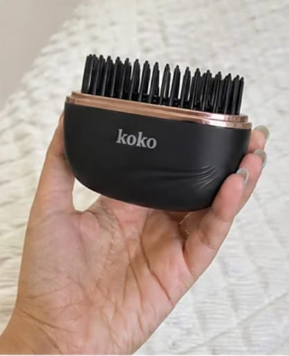 Customer photo review of Mini Portable Hair Straightener