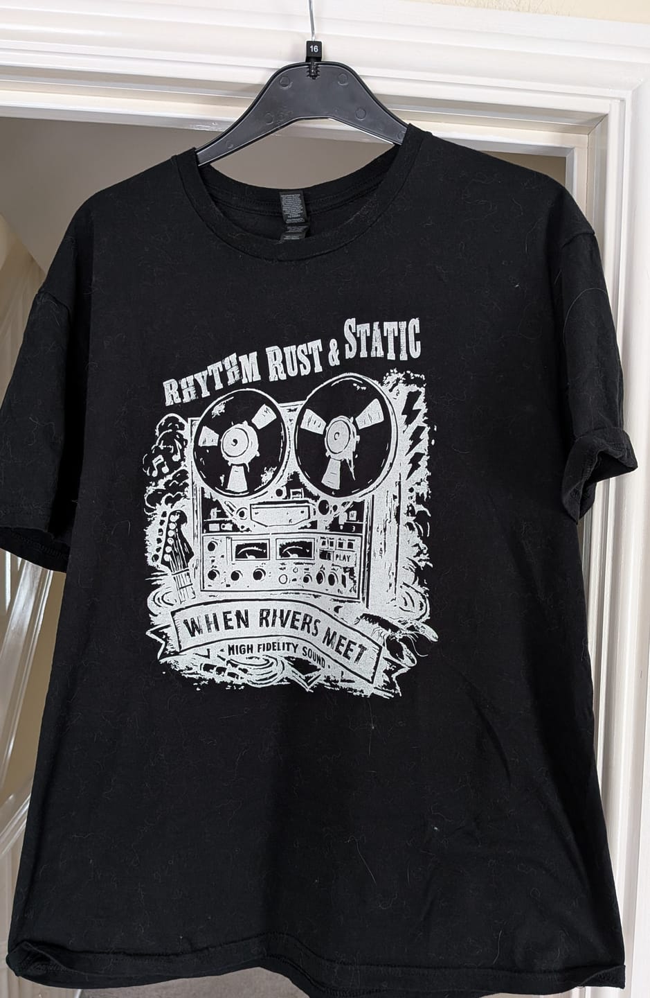 Customer photo review of DUDES RHYTHM RUST & STATIC T~SHIRT